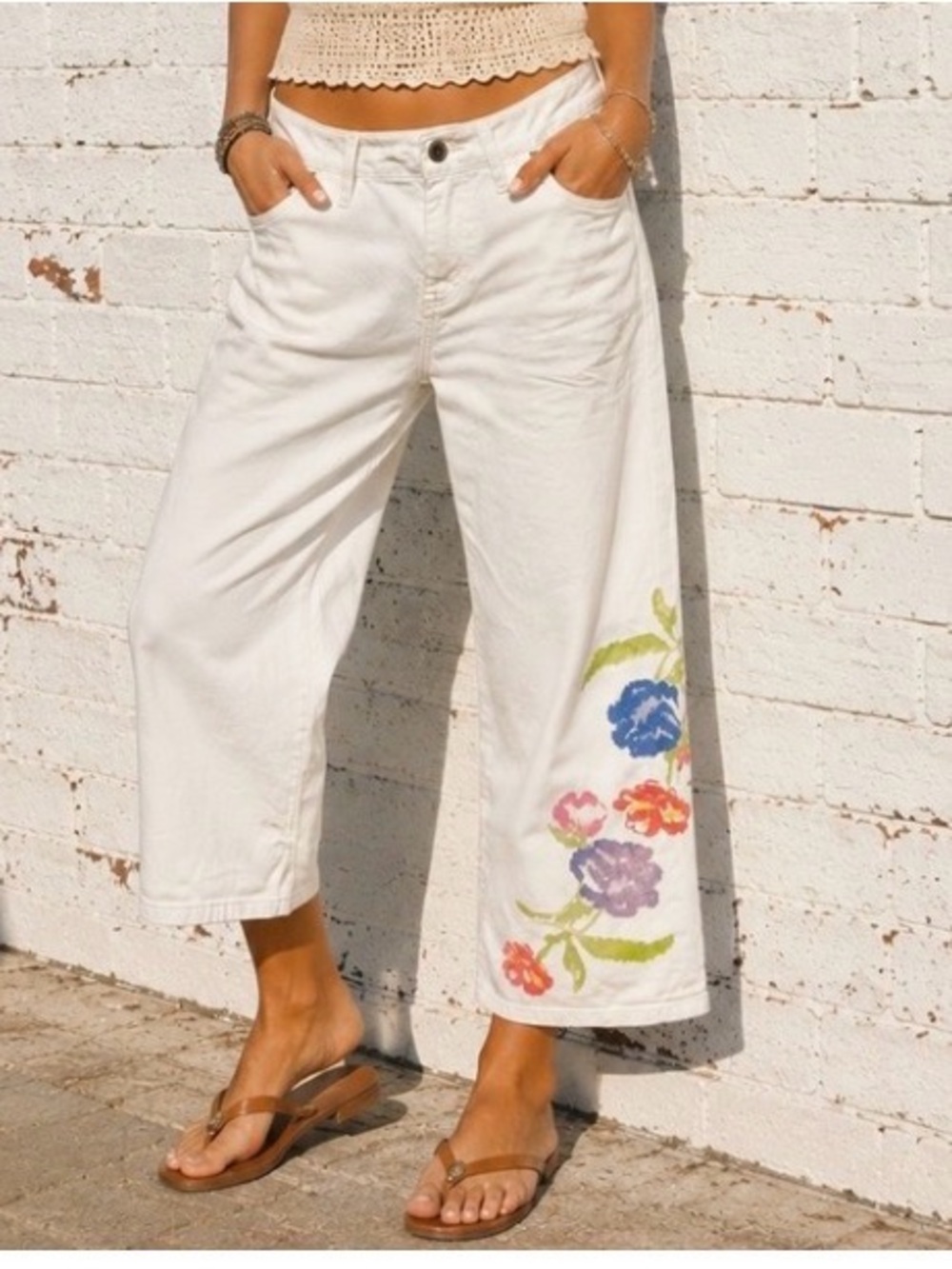 Coldwater Creek White Cropped Jeans with Colorful Floral Embroidery - 16